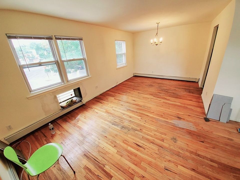 1st image of 68-16 Alderton St #2