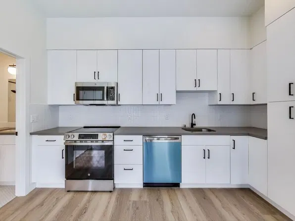 4350 Kirkham St, San Francisco, CA 94122