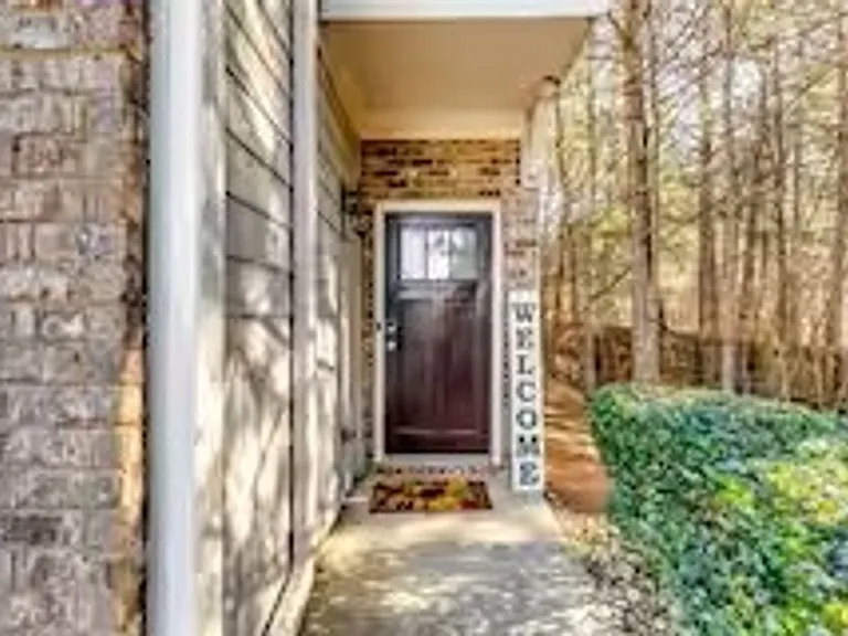 1547 Paxton Dr SW — Photo 4