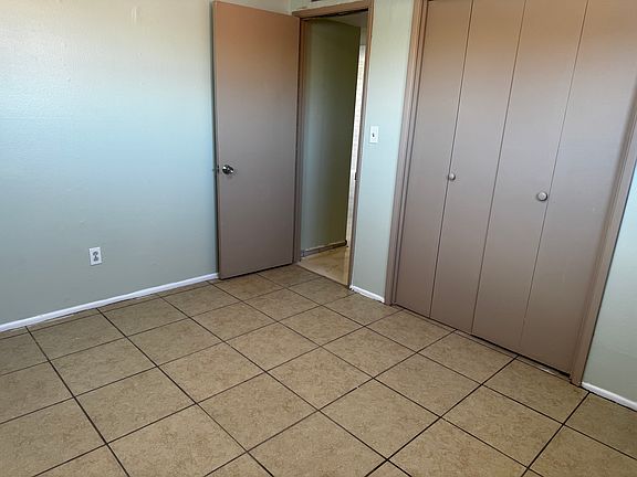 4th image of 3249 E Monte Vista Dr #3249