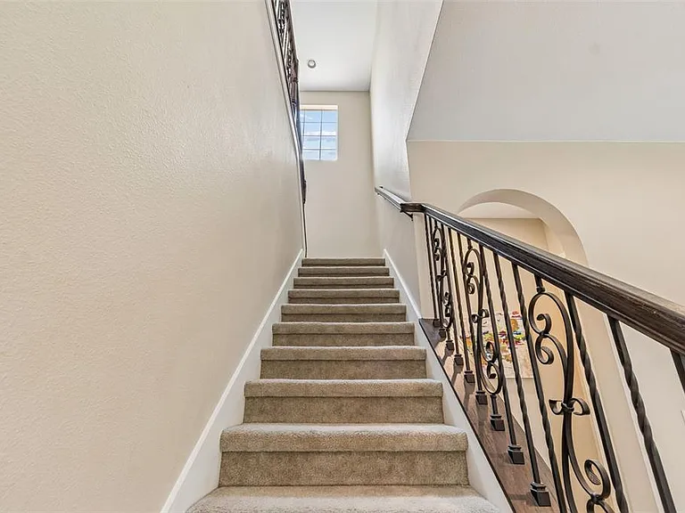 4123 Windcrest Dr — Photo 42