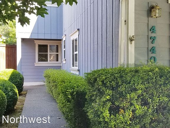 2nd image of 4740 Brillshire Ln SE