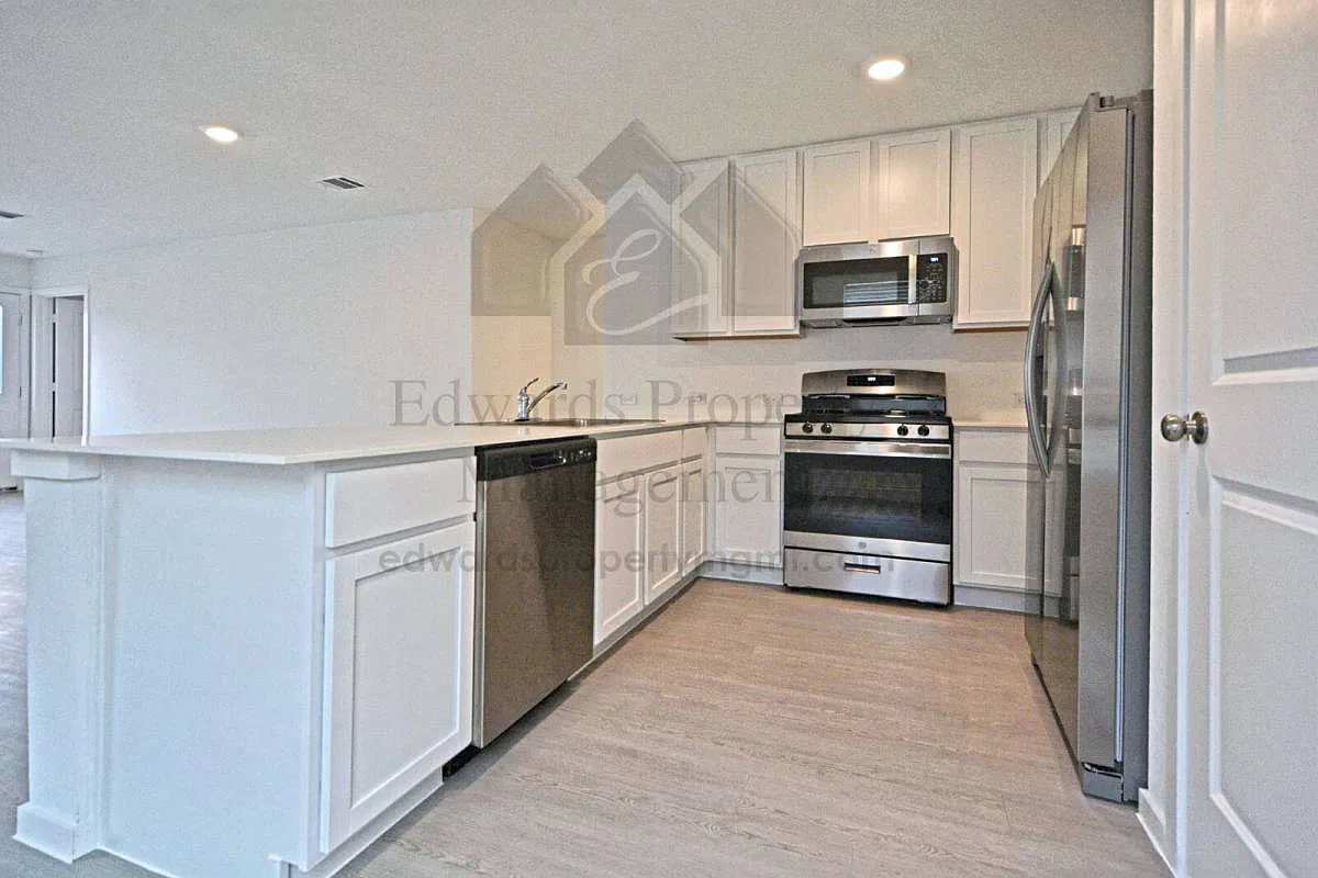 3748 Axis Hill St in New Braunfels, TX 78132 — Photo 4