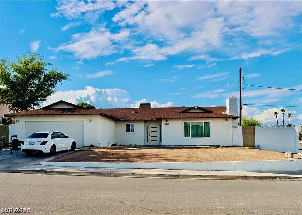 4 bed, 2.0 bath, 1753 sqft, $2,550 — Photo 1