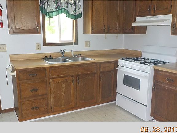2nd image of 1624-1628 W Lincoln Ave