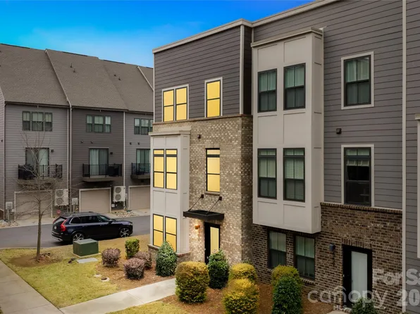 563 Nantahala Dr, Charlotte, NC 28211