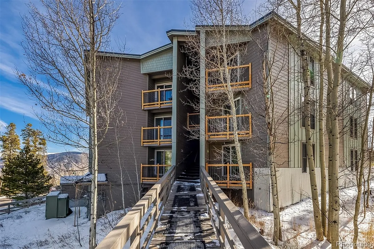 Building Photo - 2200 Lodge Pole Cir #B-306