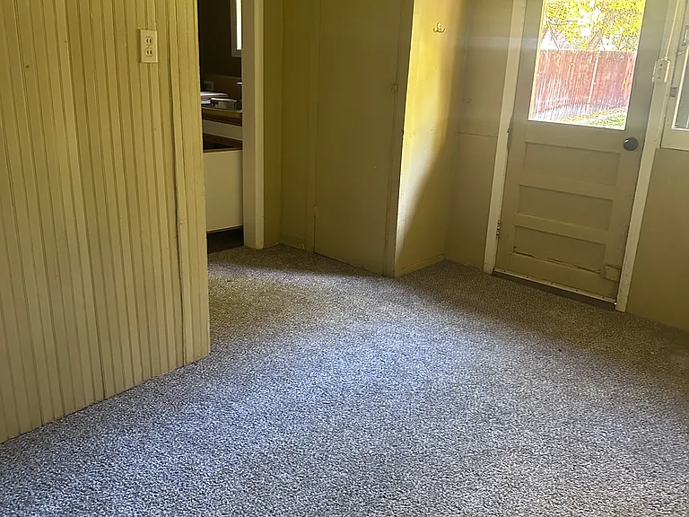 214 S Sherwood St — Photo 17