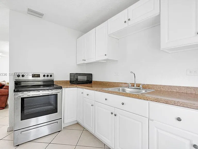 2415 Pierce St #- — Photo 33