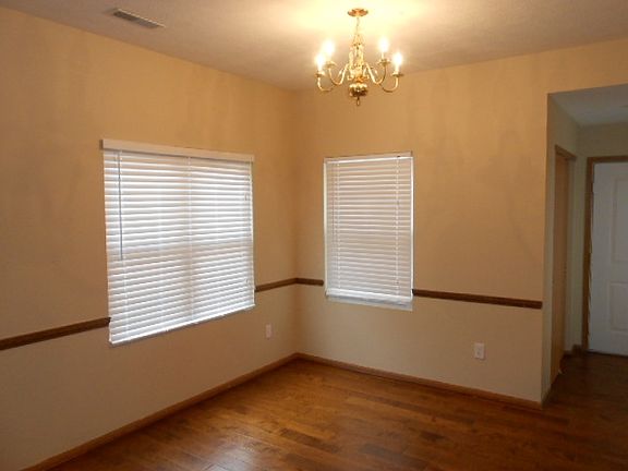 3rd image of 4056 Summerstone Dr