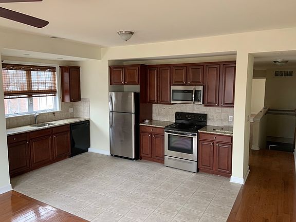 5th image of 1536 W Passyunk Ave Floor 3