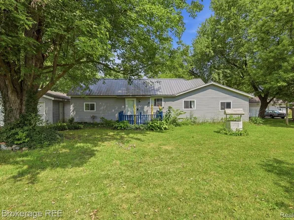 10135 Clark Rd, Davison, MI 48423