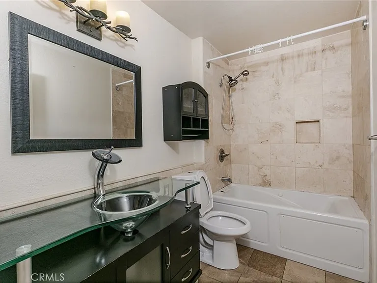 14071 Fenton Ln — Photo 9