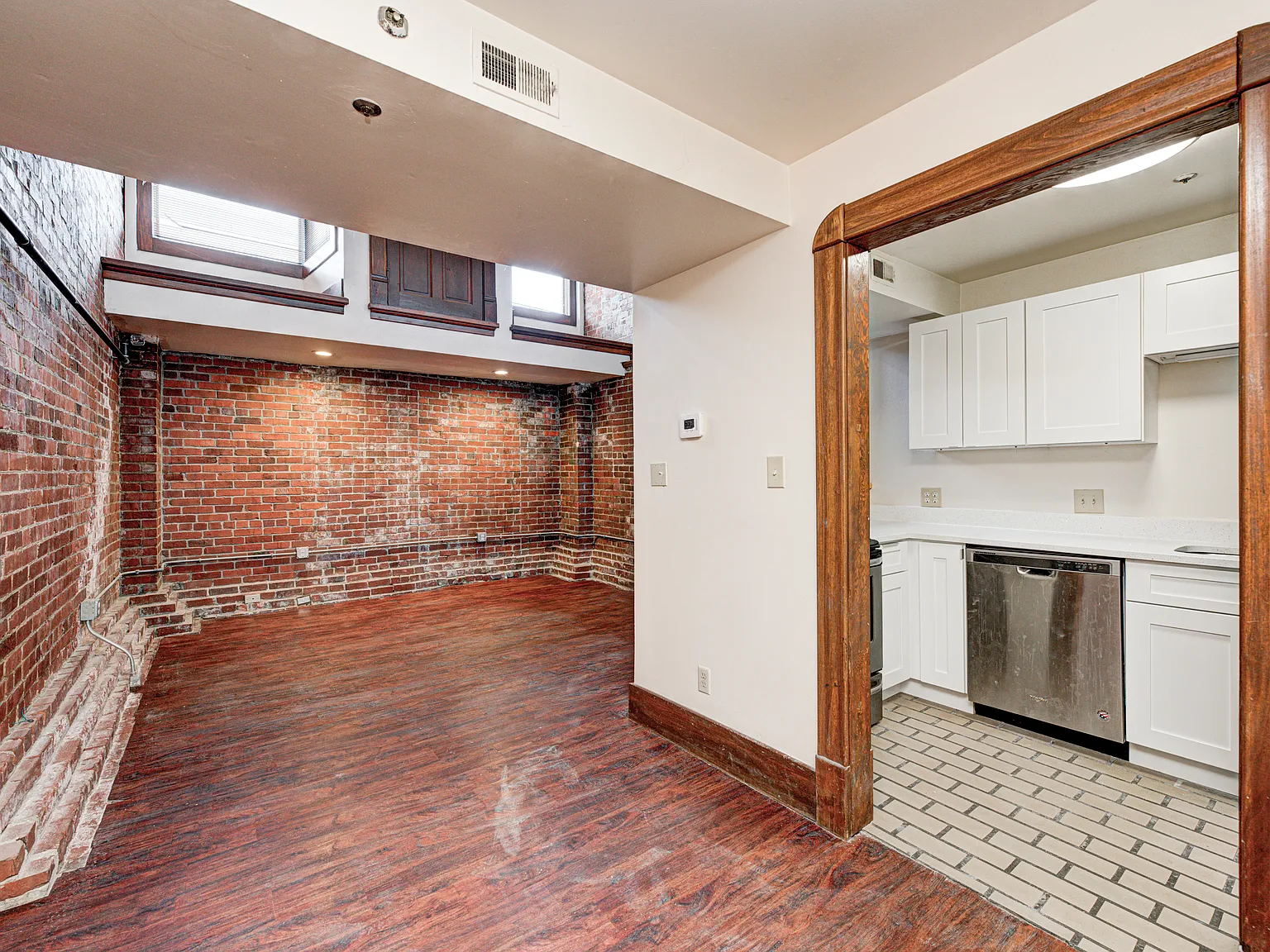 2 bed, 1450 sqft, $1,700 — Photo 2