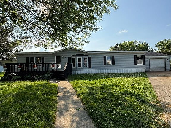 3rd image of 18 Timber Ct