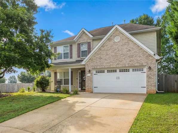 116 W View Dr, Burlington, NC 27215