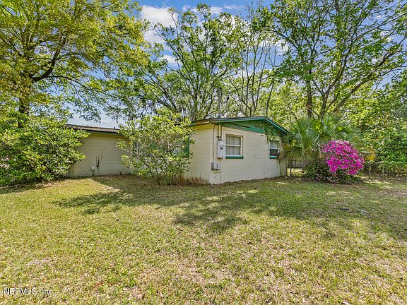 3rd image of 6114 CARRANZA Drive