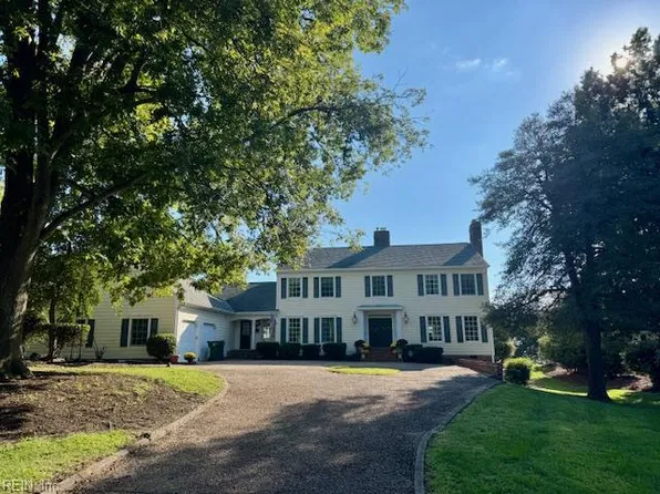 1421 Riversedge Rd, Newport News, VA 23606