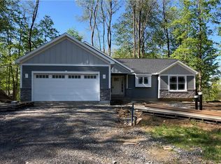 3211 Carmellas Cir, Lysander, NY 13027