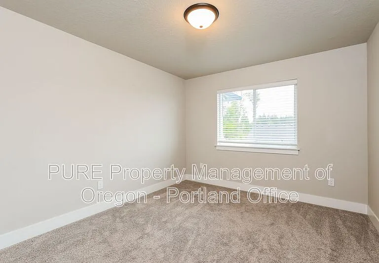1801 NE Robert Rd — Photo 12