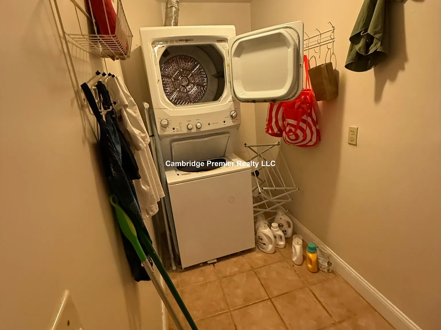 3 bed, 1250 sqft, $4,495 — Photo 3