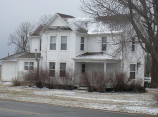 138 Pratt St, Whiting, KS 66552