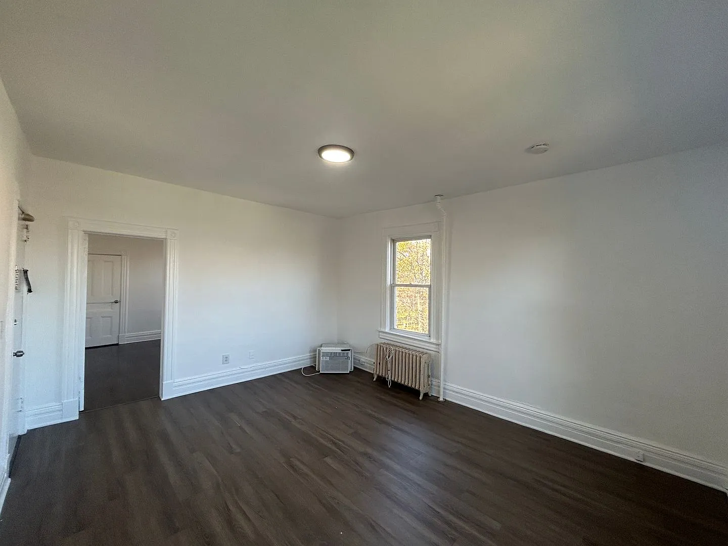 716 Greens Ave. — Photo 2