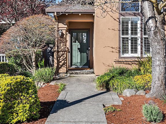 4th image of 27 Presidio Drive