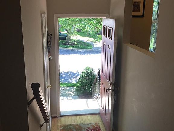 3rd image of 6758 Cardinal Woods Ct