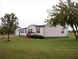 5th image of 14 Deerfield Dr