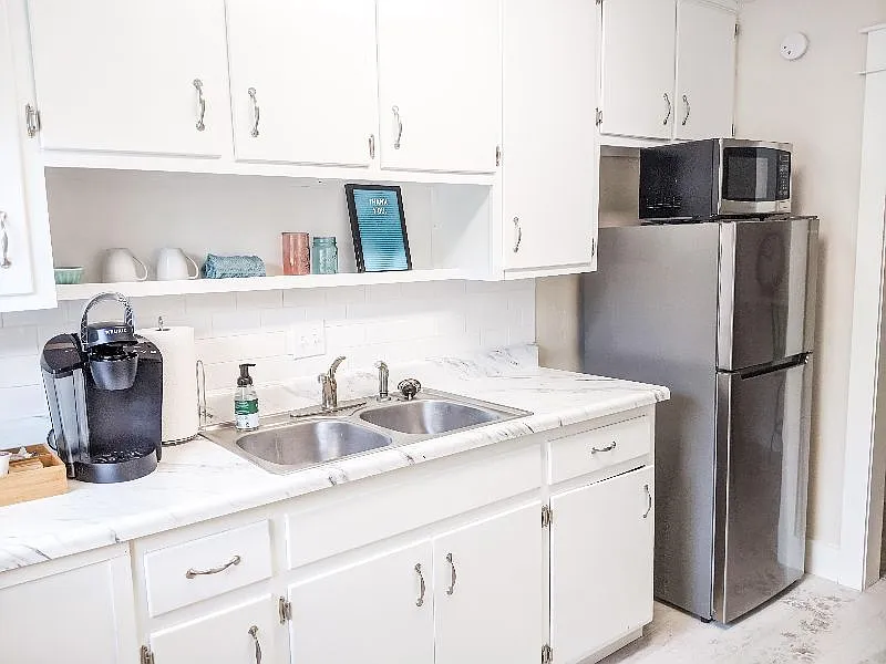 2 bed, 790 sqft, $1,400 — Photo 2