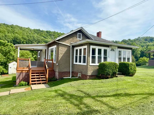 1115 Limestone Rd, Clarksburg, WV 26301