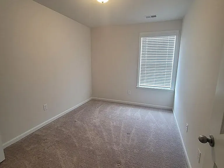 153 Valley Creek Dr — Photo 11