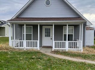 1521 Garden Club Dr, Fort Wayne, IN 46825