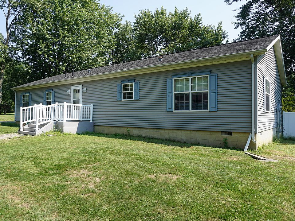303 E Main St, Camargo, IL 61919 Zillow