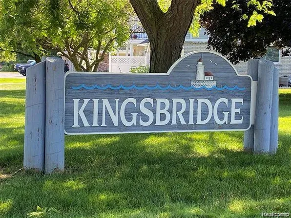 30348 Windsor #20, Gibraltar, MI 48173