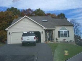 408 Stoney Run Rd, Pottsville, PA 17901