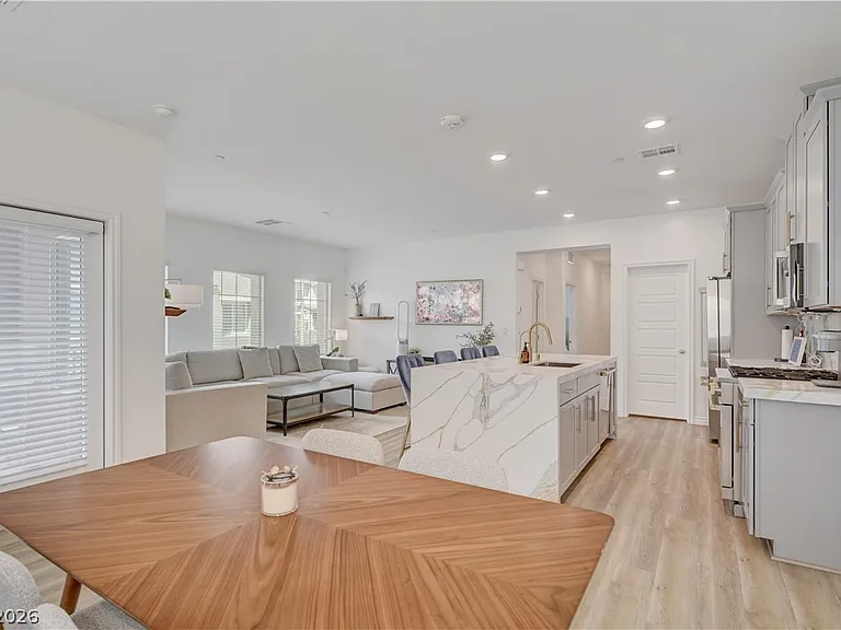 600 N Carriage Hill Dr #2084 — Photo 16
