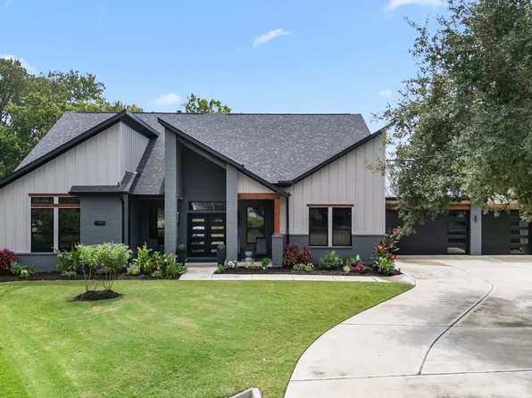 33231 Whitley Ct, Weston Lakes, TX 77441