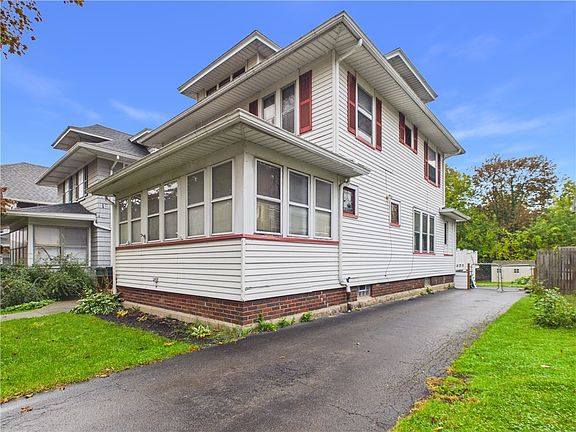 2nd image of 49 McKinley St