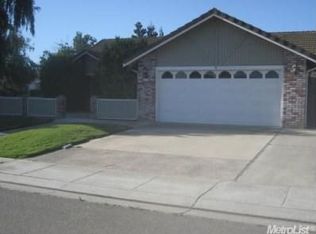 698 Nancy Dr, Ripon, CA 95366