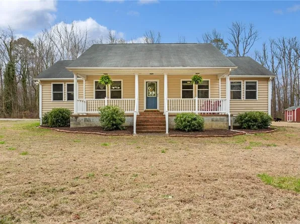 7845 S Quay Rd, Suffolk, VA 23437