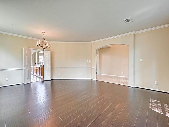 2nd image of 1130 Oxford Mills Ln