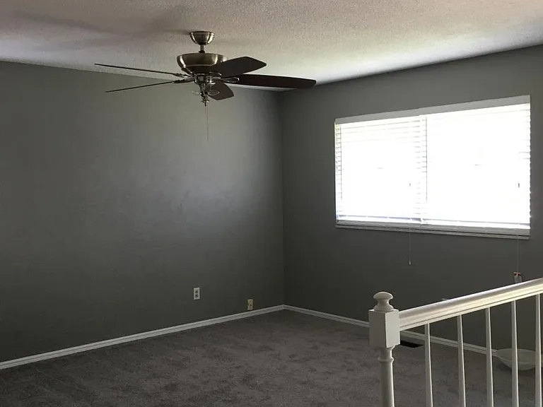 Upstairs loft can be extra bedroom or living area
