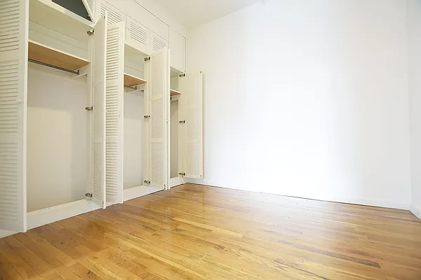 Rented by REAL New York | media 4