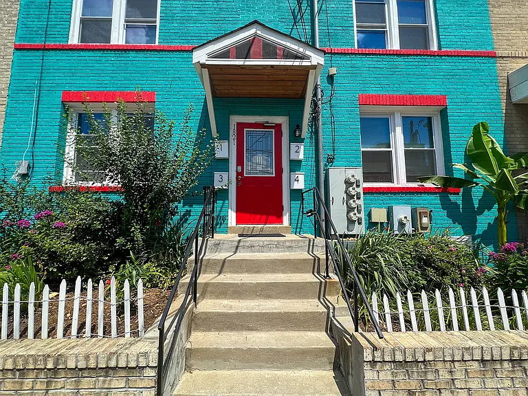 1821 Providence St NE #4 — Photo 18