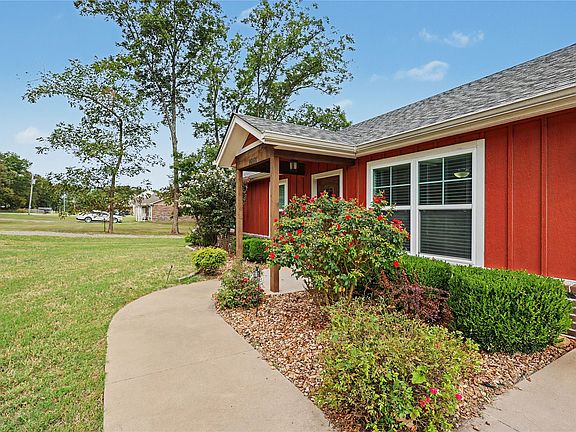 4th image of 16168 Spring Meadow Dr