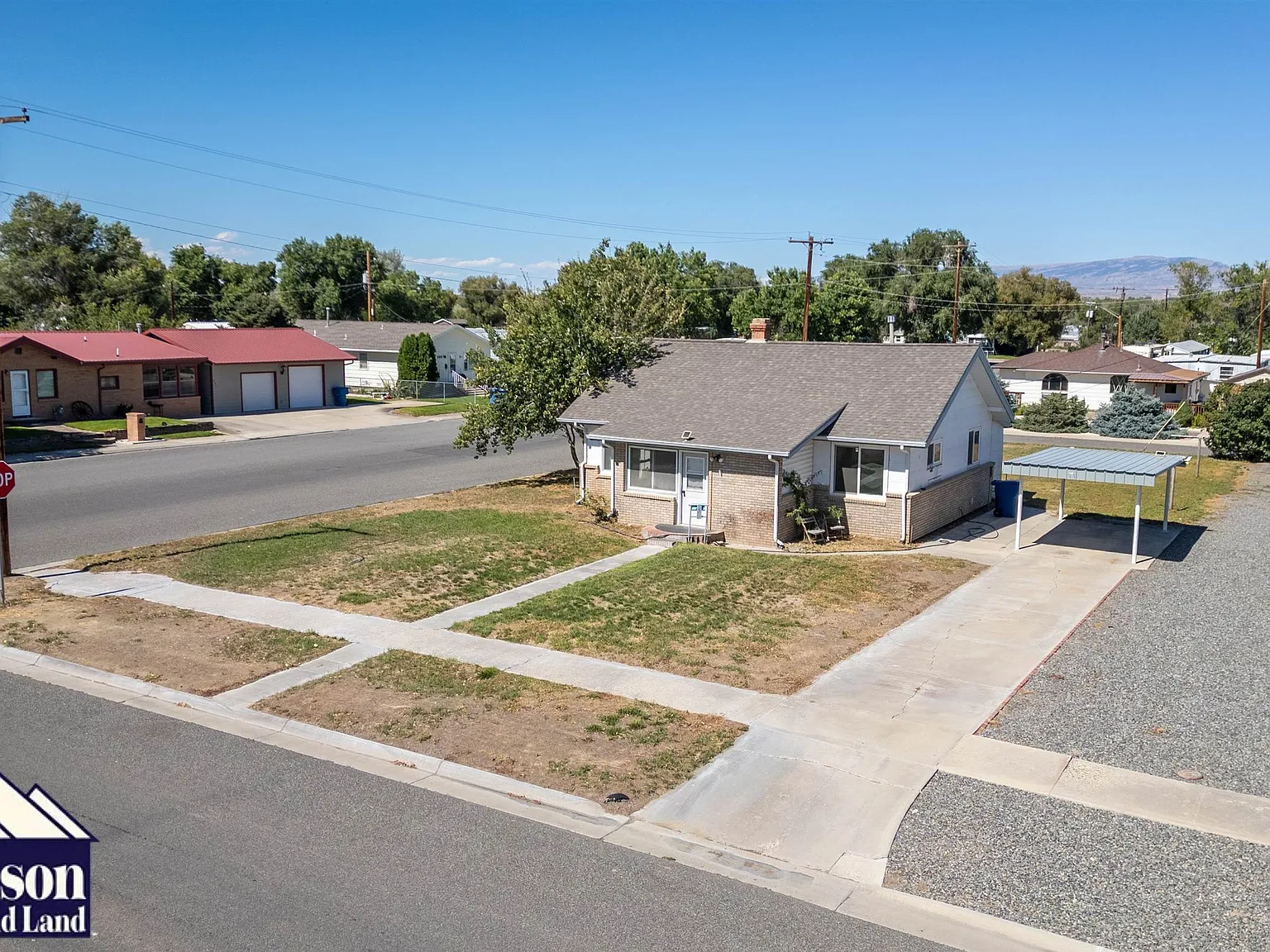2 bed, 1.0 bath, 1012 sqft, $1,175 — Photo 2