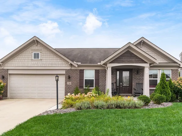 1548 Adena Pointe Dr, Marysville, OH 43040