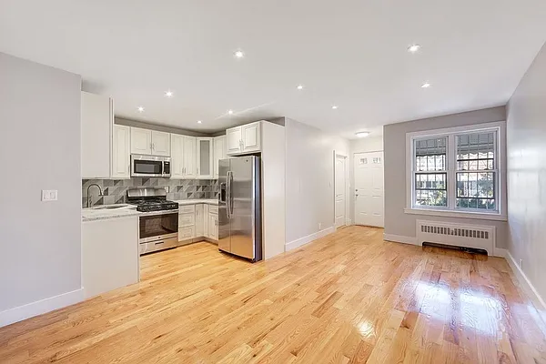 Rented by CRG Realty Inc | media 5